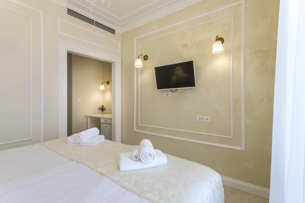 Boutique Hotel Bacvice Сплит Екстериор снимка